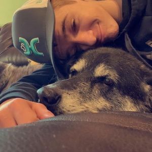 Meet your Posher, Camron